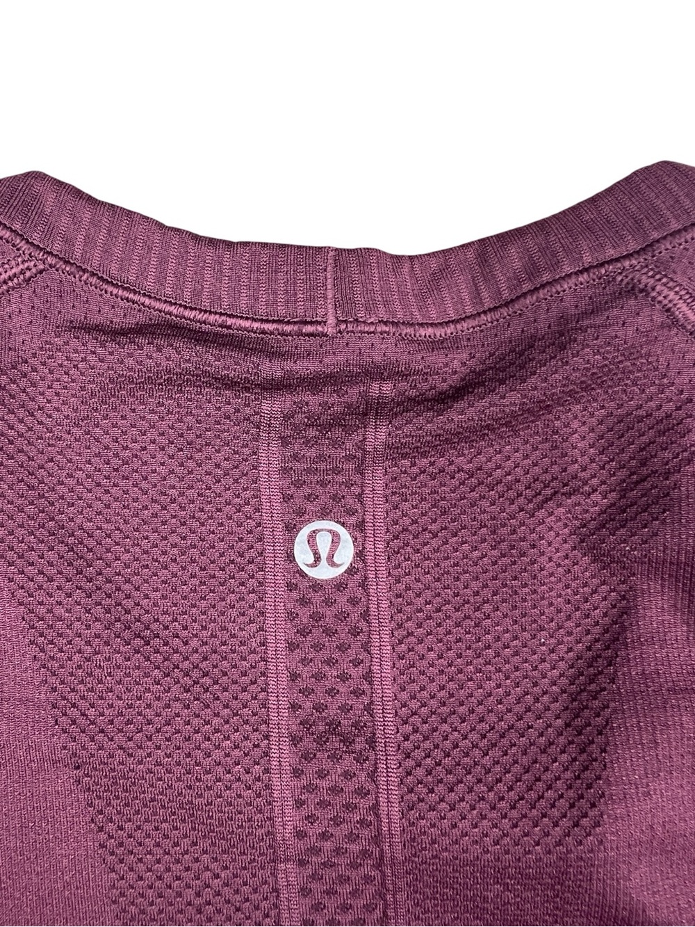 Lululemon Swiftly Tech Top Womens 12 Long Sleeve Plum Purple Thumbholes Active - Picture 6 of 11